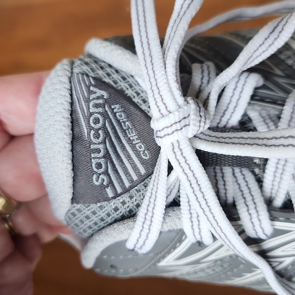 NWOT Saucony Cohesion XT600 Grey Women's Running Shoes Size 7.5W - Picture 10 of 10
